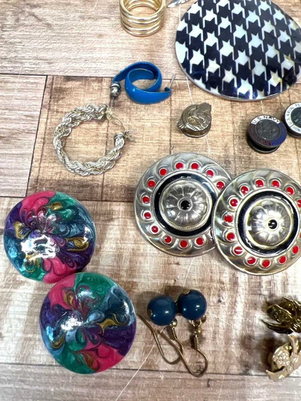 Vintage Jewelry Lot Earrings Pins Brooches Bracelets & Rings - Mixed Assorted St